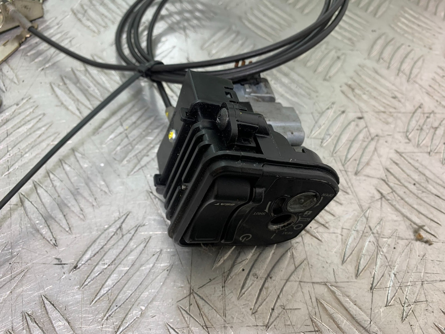 HONDA NSC110 VISION IGNITION SWITCH AND KEY   YEAR 2017-2020 (CMB1249)