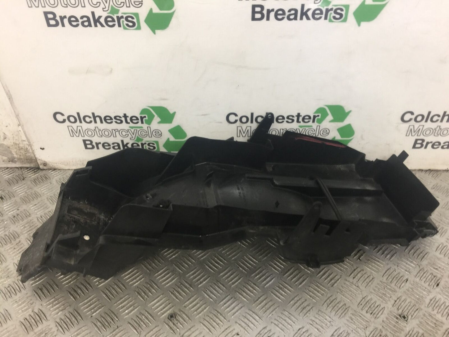 HONDA CB1300 CB 1300 SA-7 UNDERTRAY  YEAR 2005-2009  STOCK 623