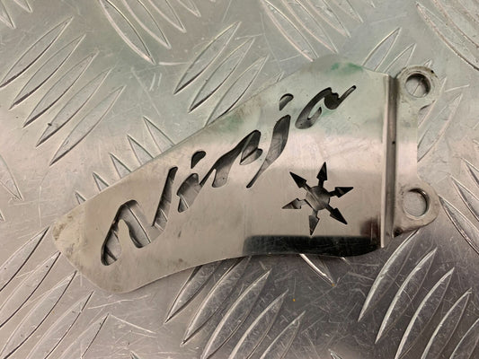KAWASAKI ZX9R ZX9 C RIGHT HEEL PLATE  YEAR 1998-99 (STOCK 957)