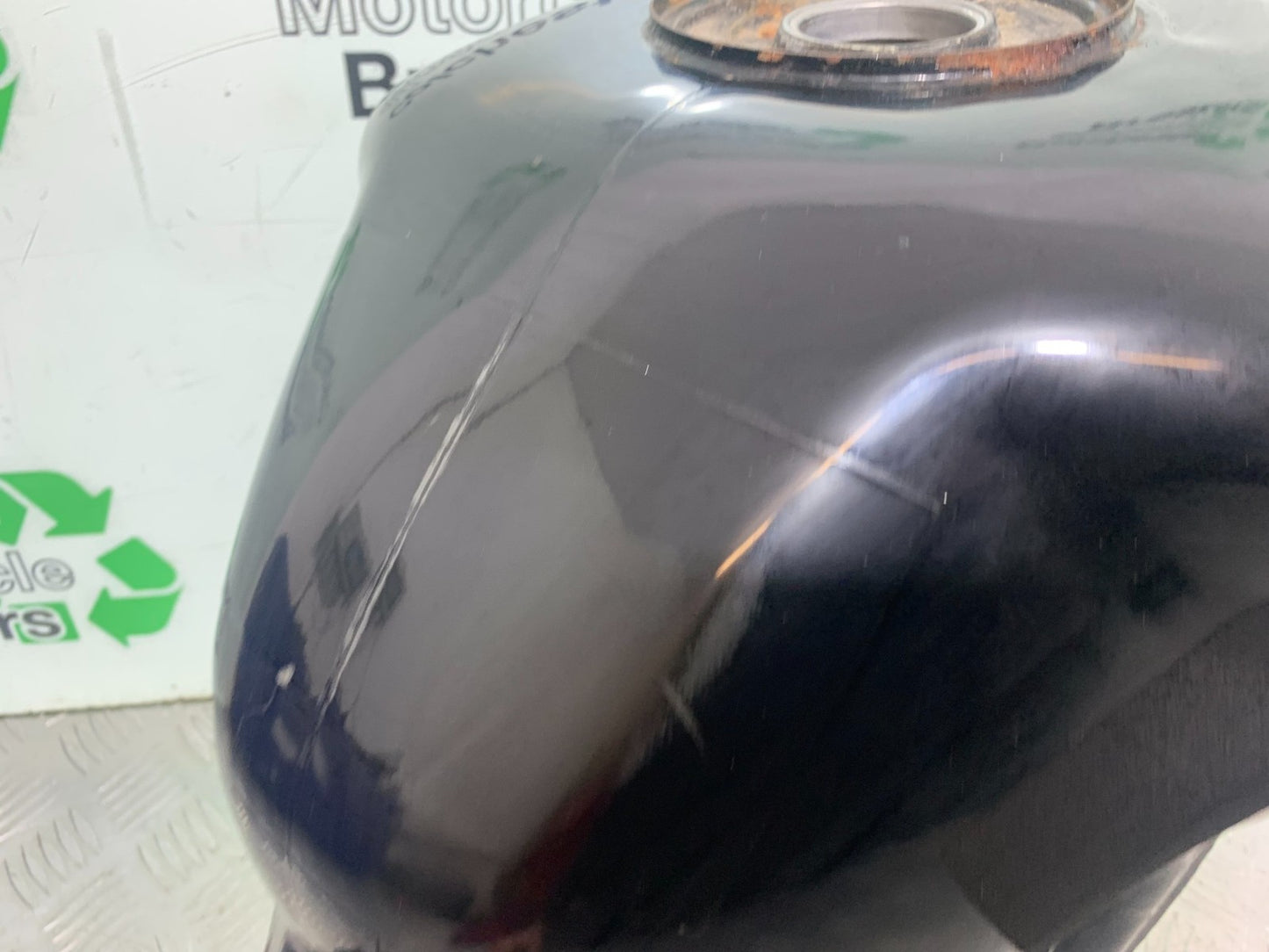 HONDA CBR1000 rr FIREBLADE PETROL TANK YEAR 2006 (CMB1220)
