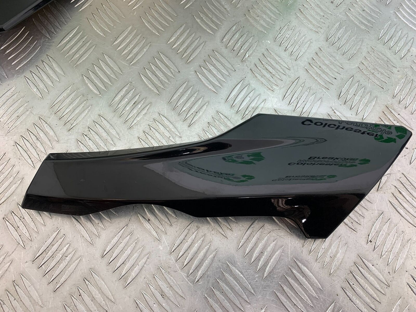TRIUMPH 1050 SPEED TRIPLE RS BELLYPAN   YEAR 2018-2020 (CMB1029)