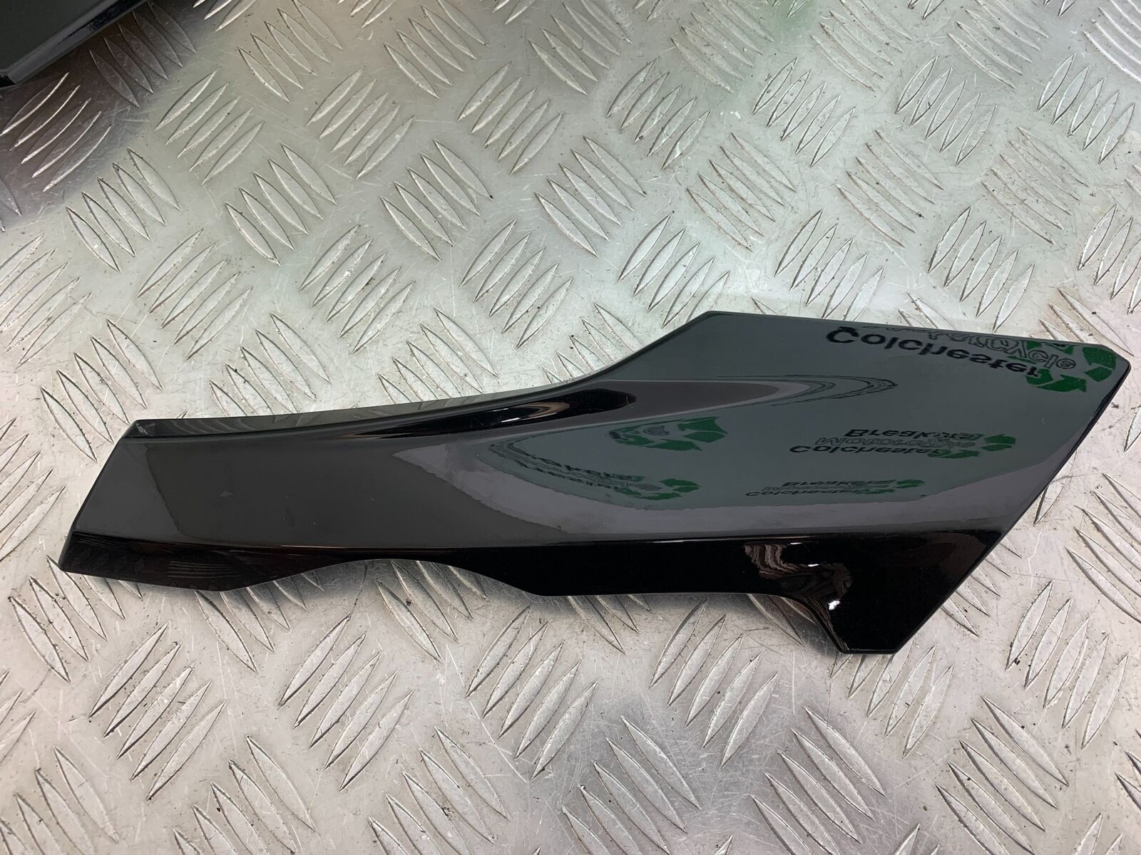 TRIUMPH 1050 SPEED TRIPLE RS BELLYPAN   YEAR 2018-2020 (CMB1029)