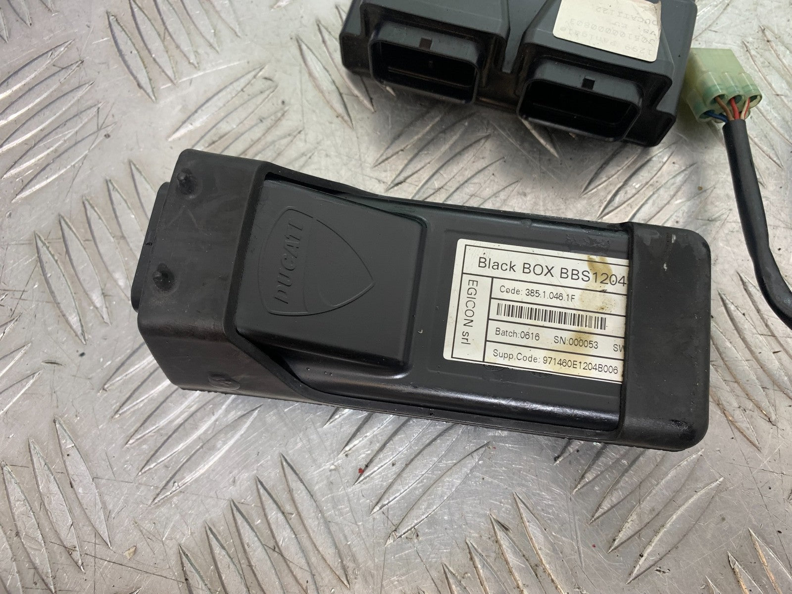 DUCATI 1299 PANIGALE ECU LOCKS KEY  YEAR 2016 (CMB 1187)
