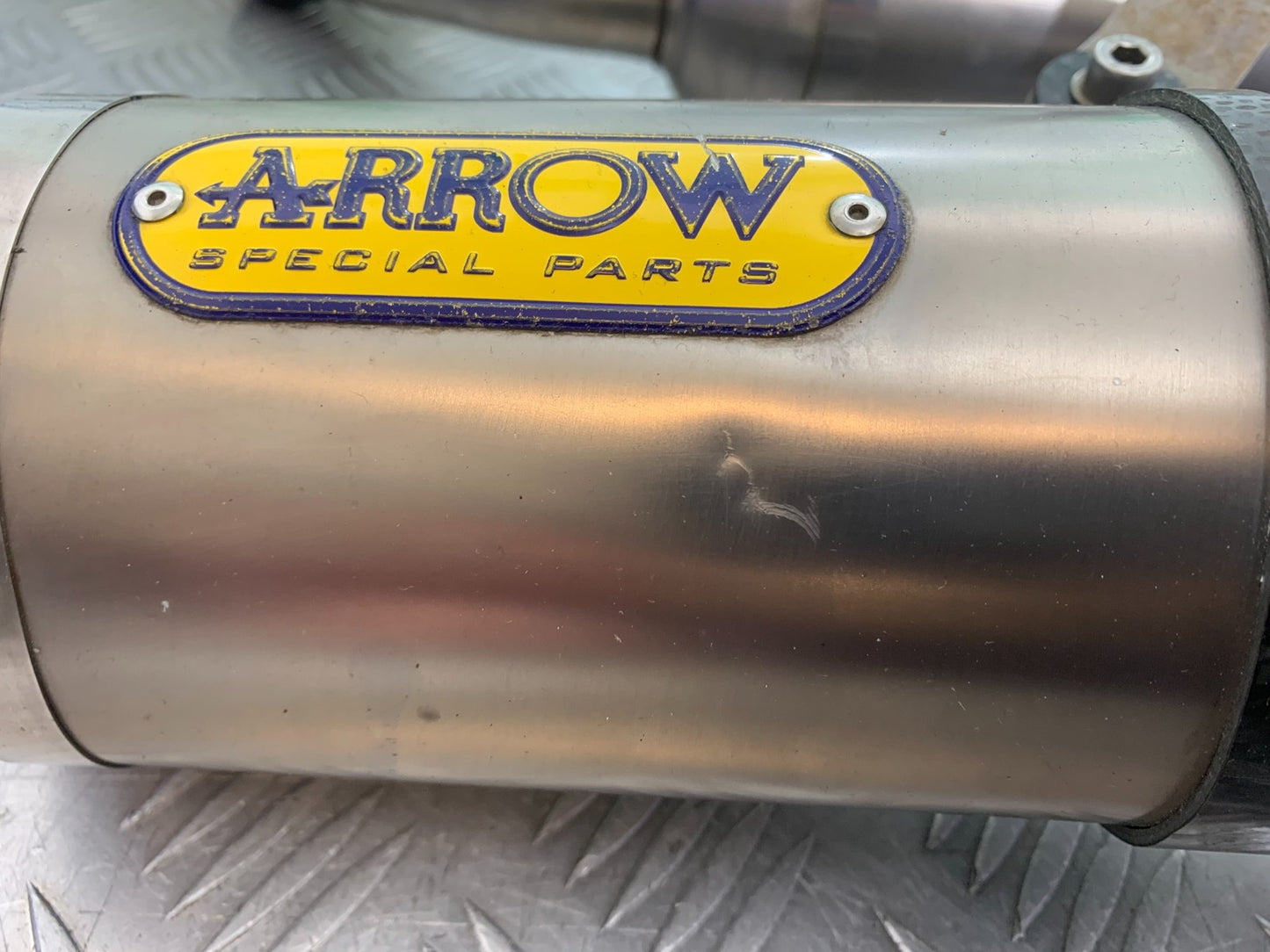 TRIUMPH 675 STREET TRIPLE R ARROW SILENCERS  YEAR 2012 (CMB1221)