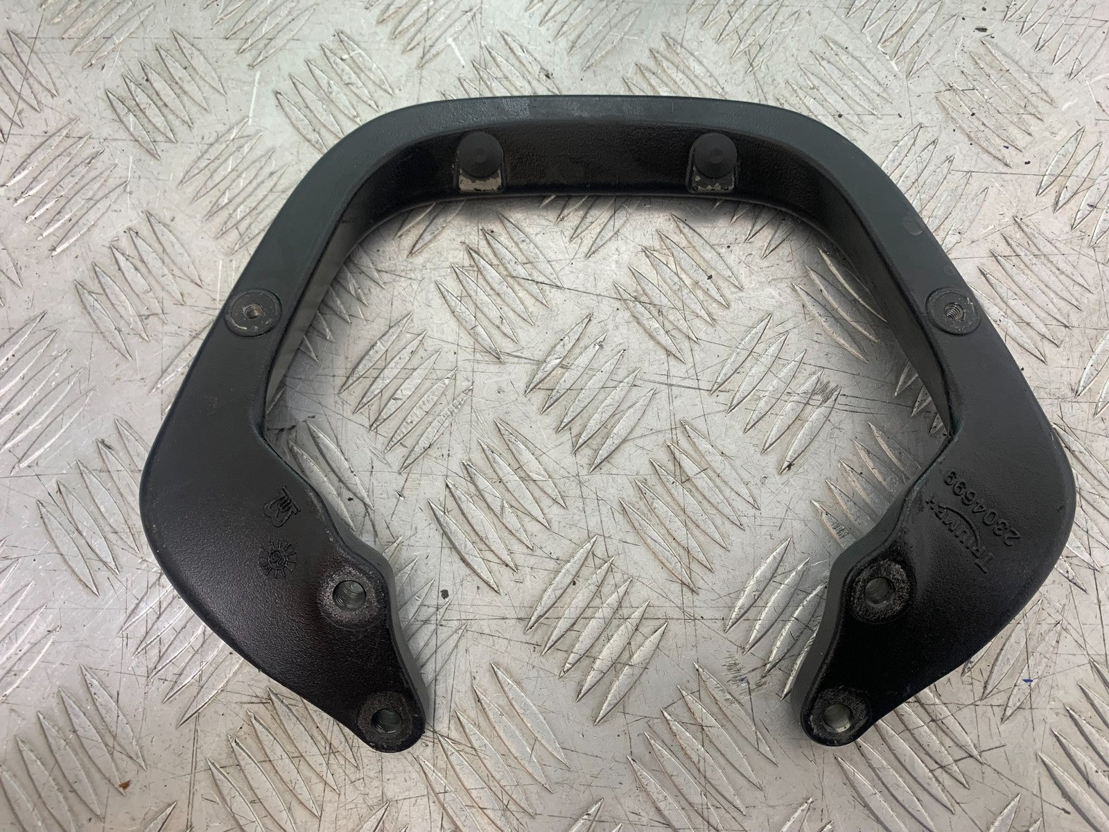 TRIUMPH 1050 SPRINT ST GRAB RAIL YEAR 2004-2007 (CMB1197)