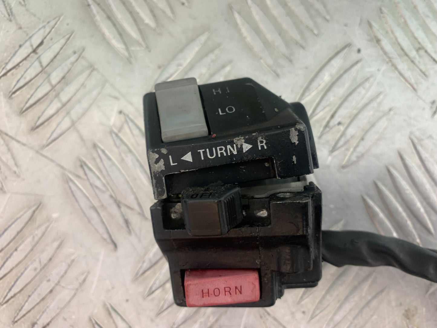 YAMAHA XV535 XV 535 VIRAGO LEFT SWITCH GEAR   YEAR 1994-02 (CMB1162)