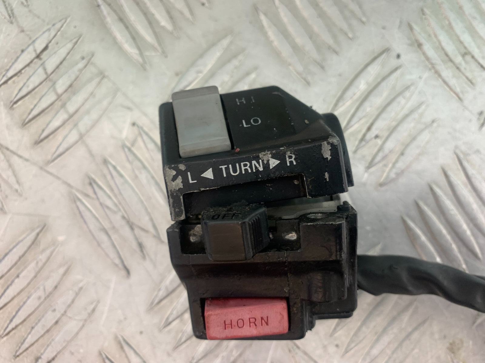 YAMAHA XV535 XV 535 VIRAGO LEFT SWITCH GEAR   YEAR 1994-02 (CMB1162)