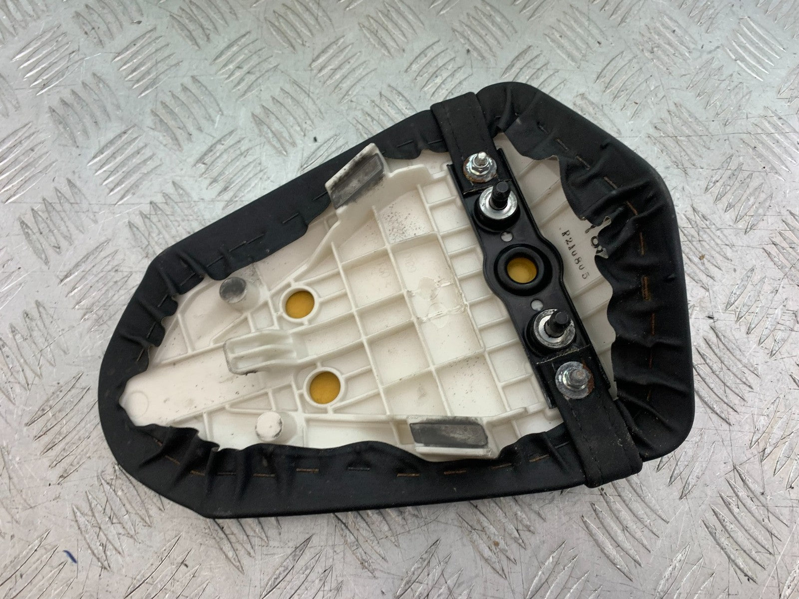 KAWASAKI ZX10R ZX10 R REAR SEAT   2008-2010 (CMB1301)