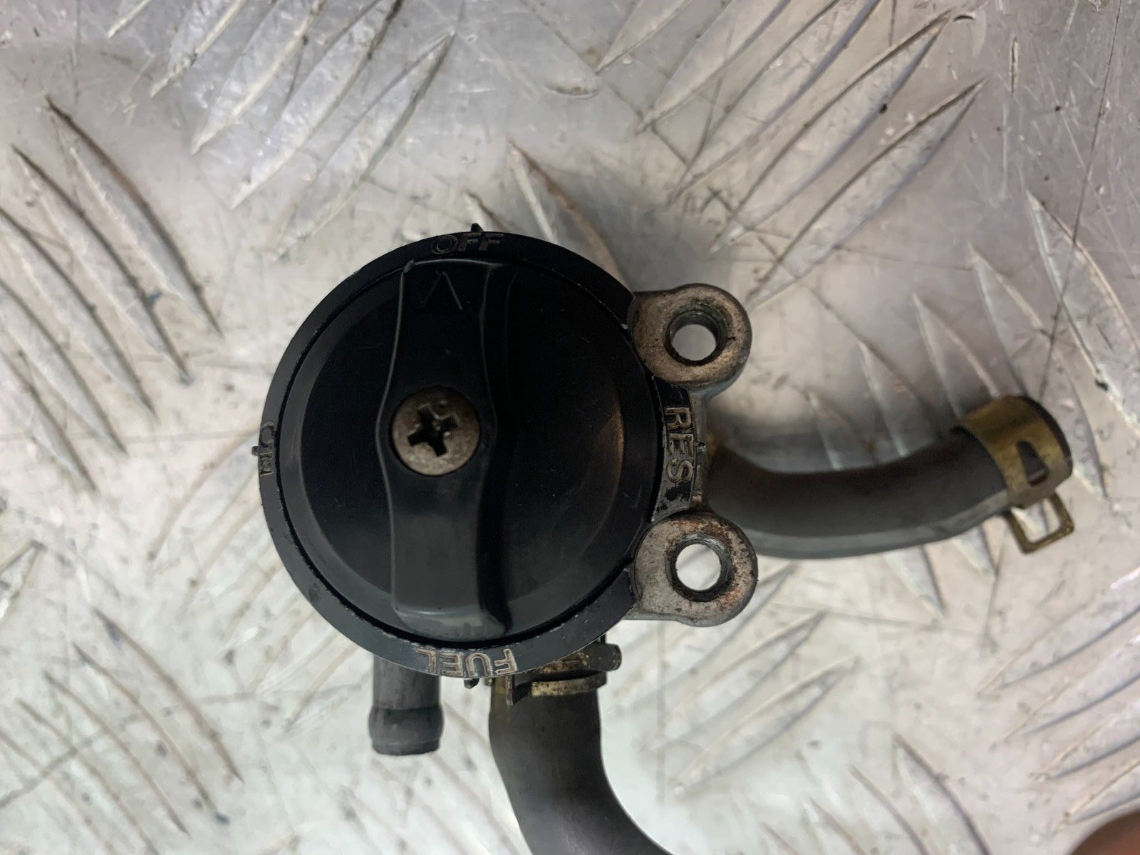 KAWASAKI ZZR1100 D PETROL TAP  YEAR 1993-2001 (CMB1289)