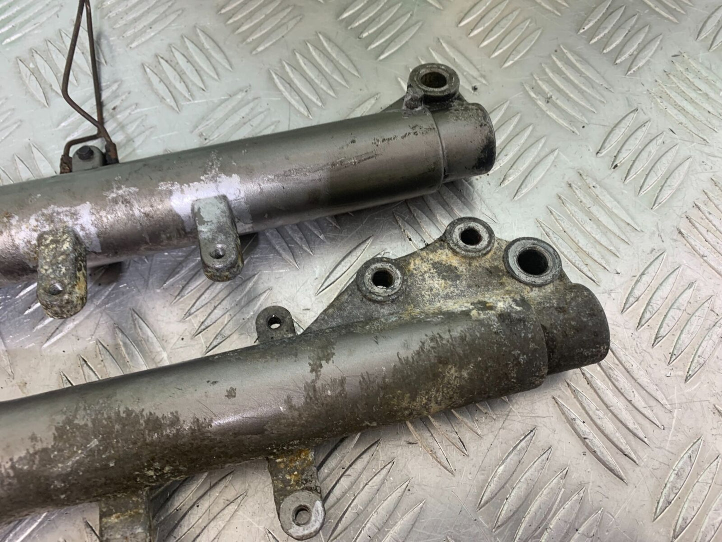 LEXMOTO MATADOR 125 JJ125T-17 FORKS (CMB1115)