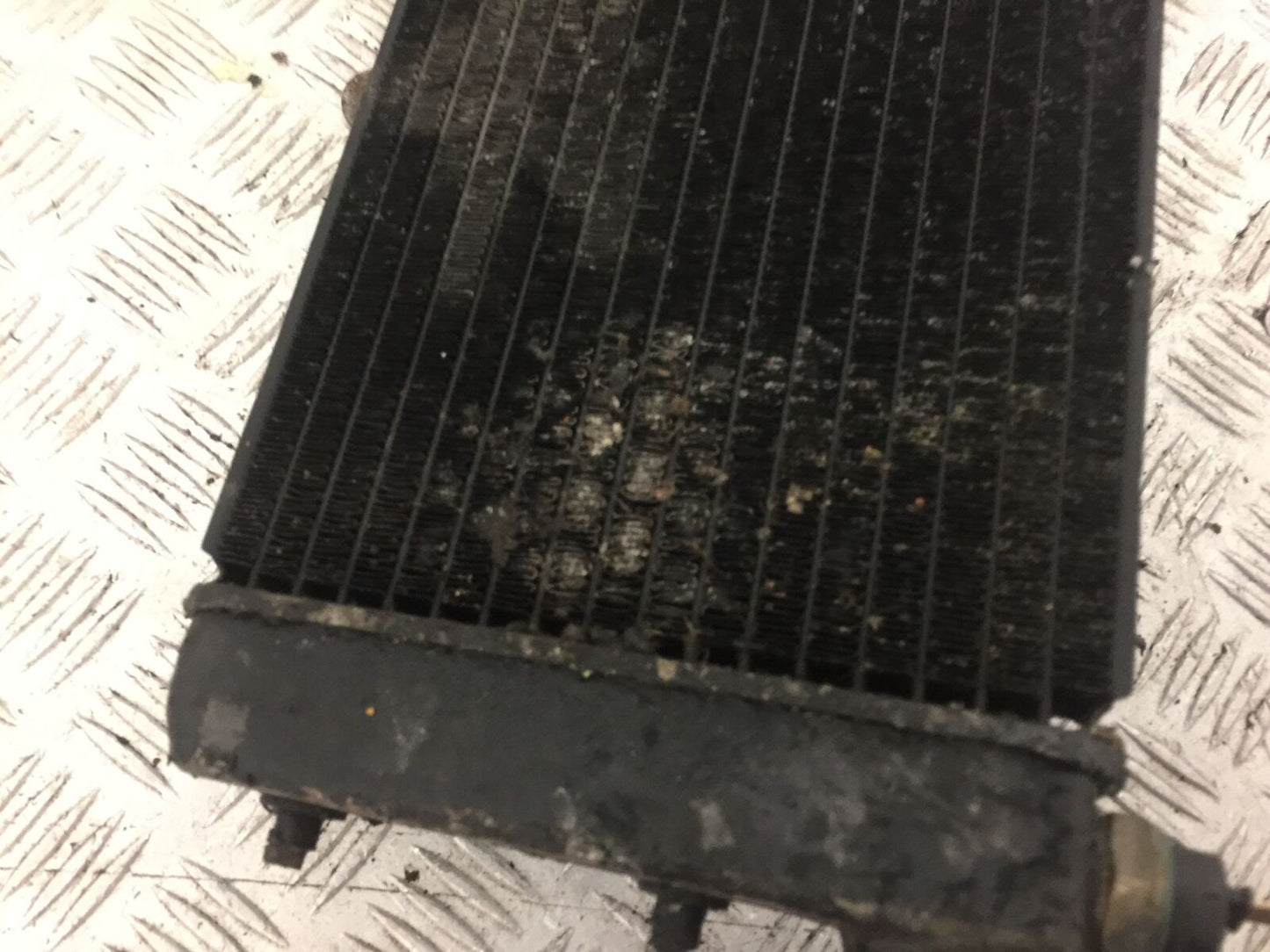HONDA VT750 VT 750 SHADOW RADIATOR  YEAR 1998-99 (STOCK 685)