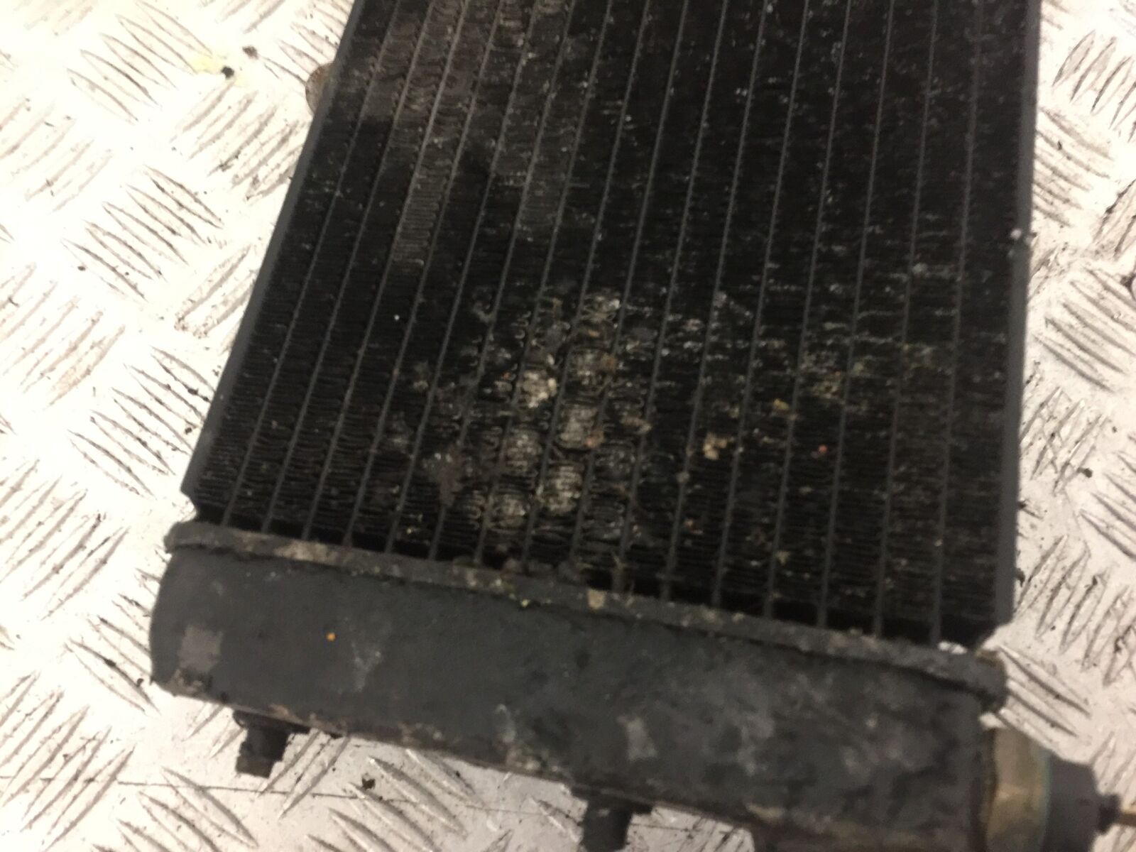 HONDA VT750 VT 750 SHADOW RADIATOR  YEAR 1998-99 (STOCK 685)