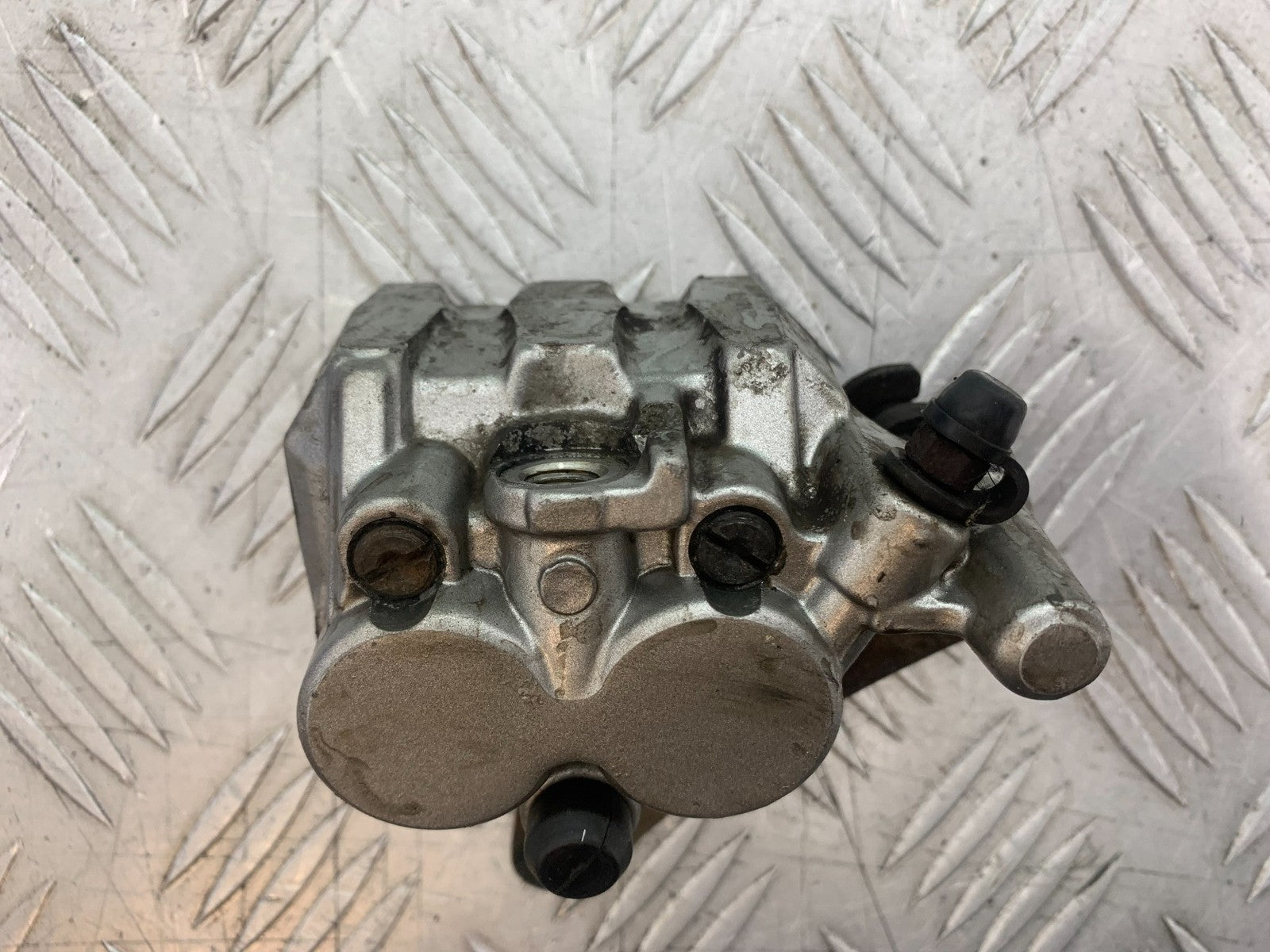 HONDA XL125 VARADERO FRONT BRAKE CALIPER  YEAR 2001-2006  (CMB1210)