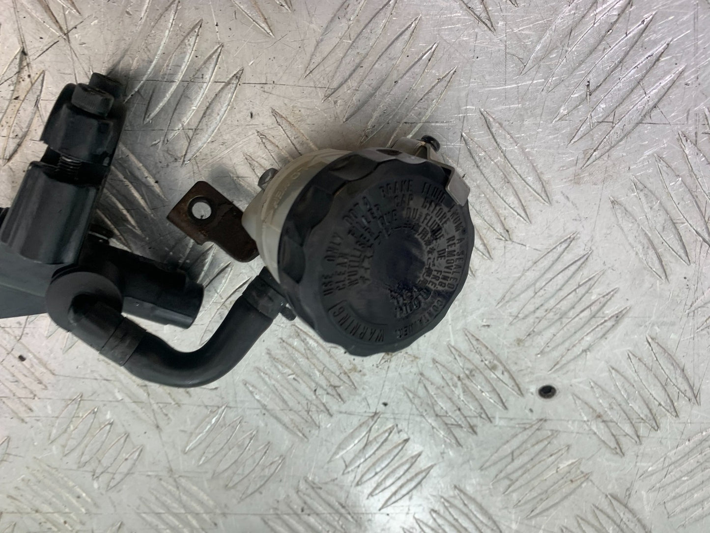 TRIUMPH 1050 SPRINT GT FRONT MASTER CYLINDER   YEAR 2010-2016 (CMB1250)