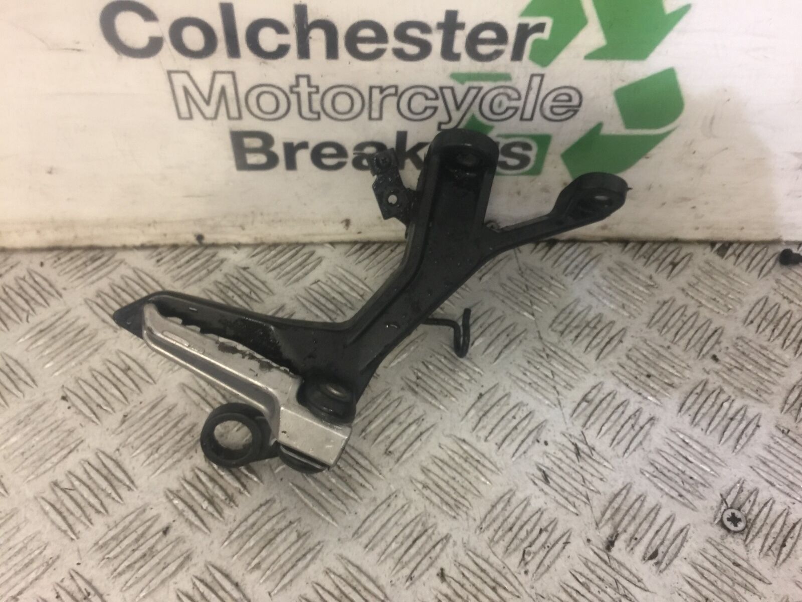 KAWASAKI NINJA 400 RIGHT REAR HANGER  YEAR 2019  (STOCK 635)