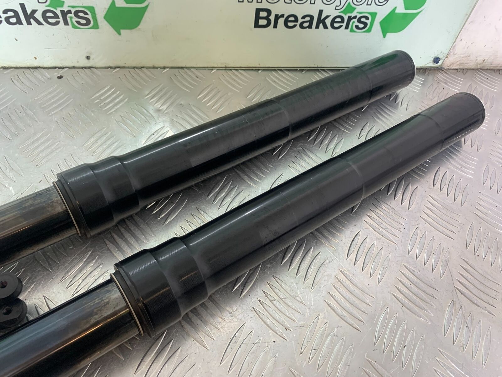 DUCATI DIAVEL 1200 FORKS  YEAR 2014-17 (CMB1054)
