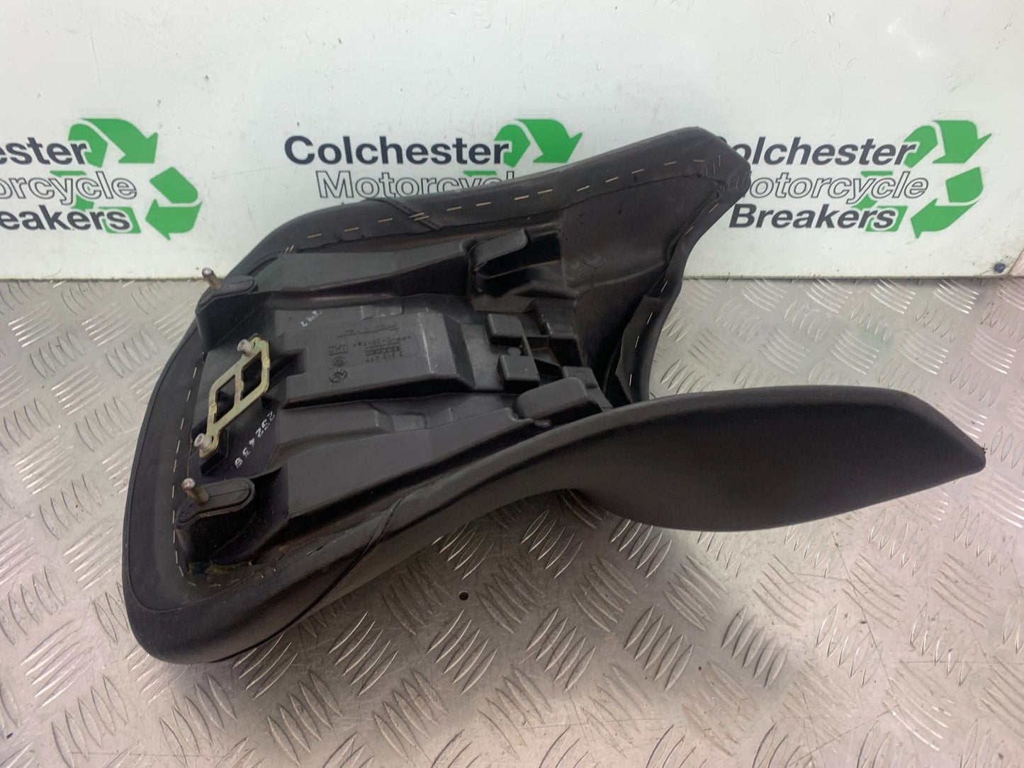 BMW R850 R R850R FRONT SEAT YEAR 1994-2002 (CMB1170)