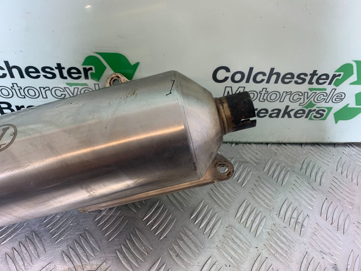 SUZUKI AN 200 UN 200 BURGMAN ARROW EXHAUST  YEAR 2007-09 (CMB1128)