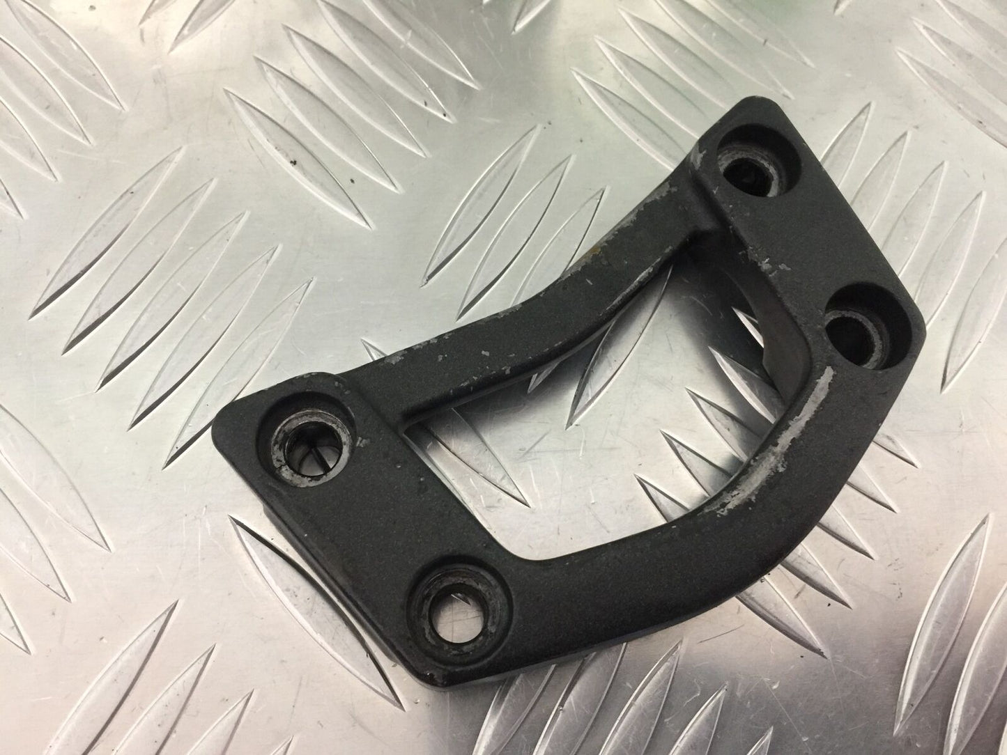 KAWASAKI ER6 N HANDLEBAR CLAMP   YEAR 2009-2011  (STOCK 928)