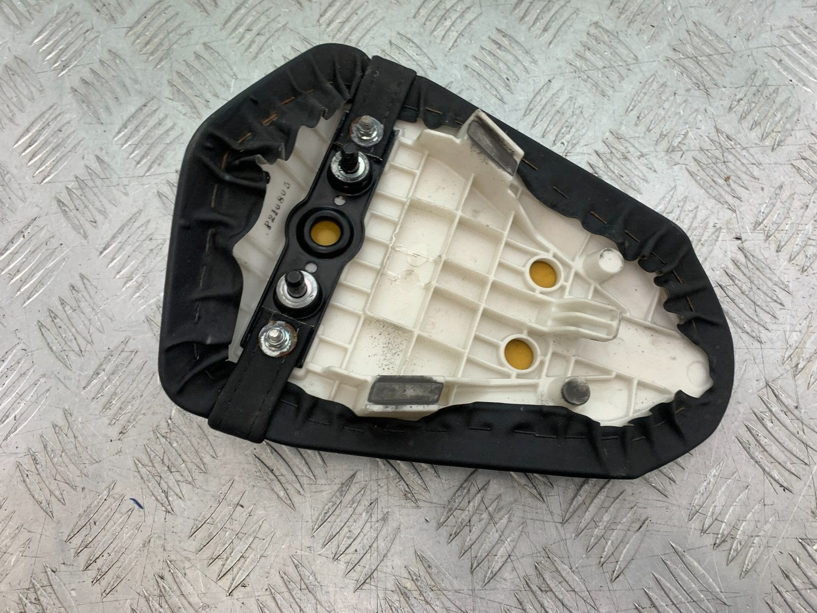 KAWASAKI ZX10R ZX10 R REAR SEAT   2008-2010 (CMB1301)