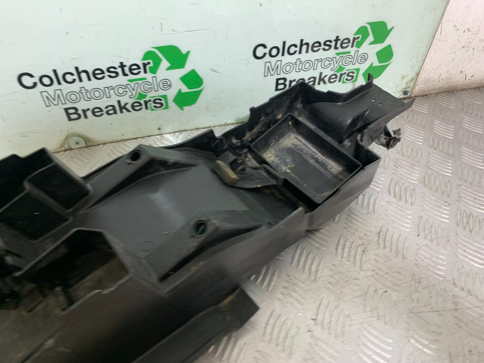 KAWASAKI ZX6R ZX6 J REAR MUDGUARD AND INDICATORS YEAR 2000 (CMB1312)
