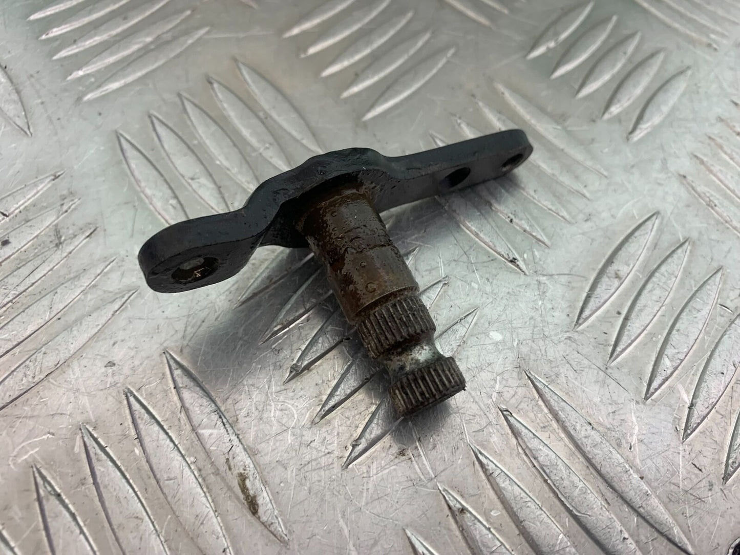 HONDA VFR400 VFR 400 NC21 REAR BRAKE PEDAL SHAFT  YEAR 1986-87 (CMB1043)