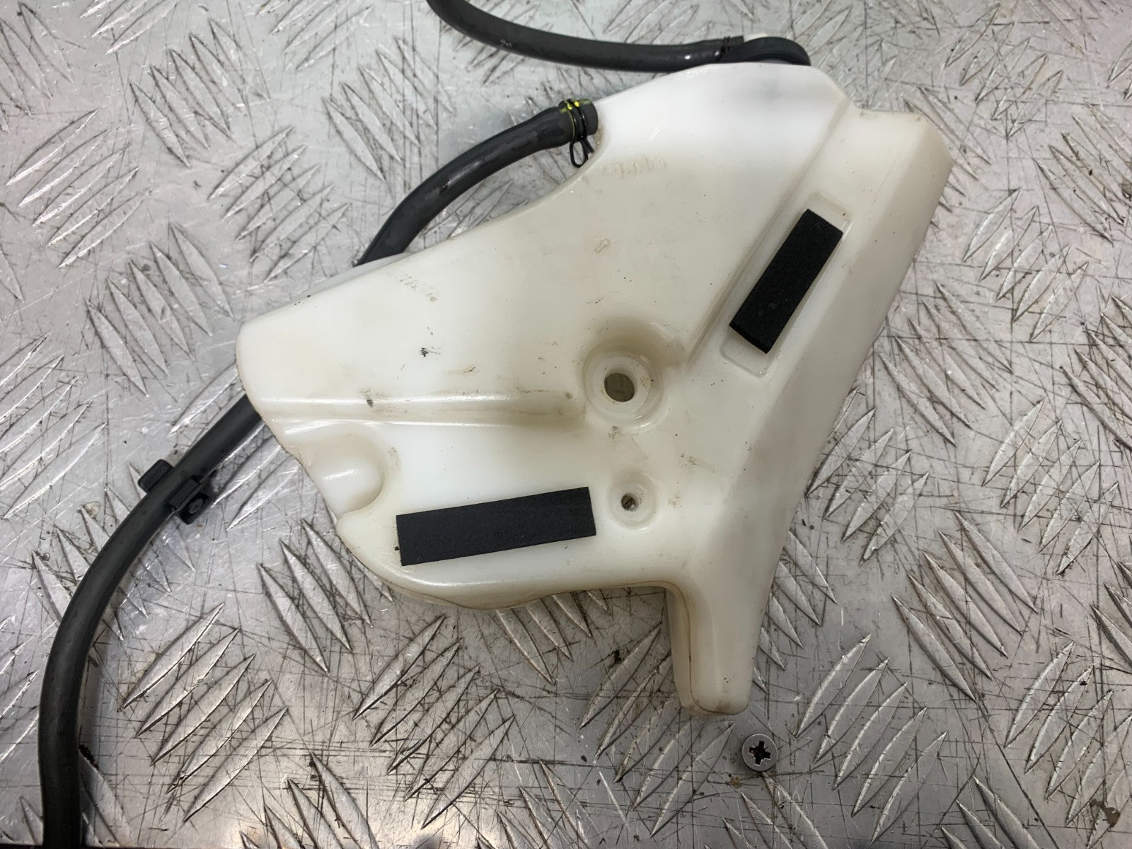 APRILIA TUONO 1000 V4R COOLANT BOTTLE   YEAR 2011-13  (CMB1331)