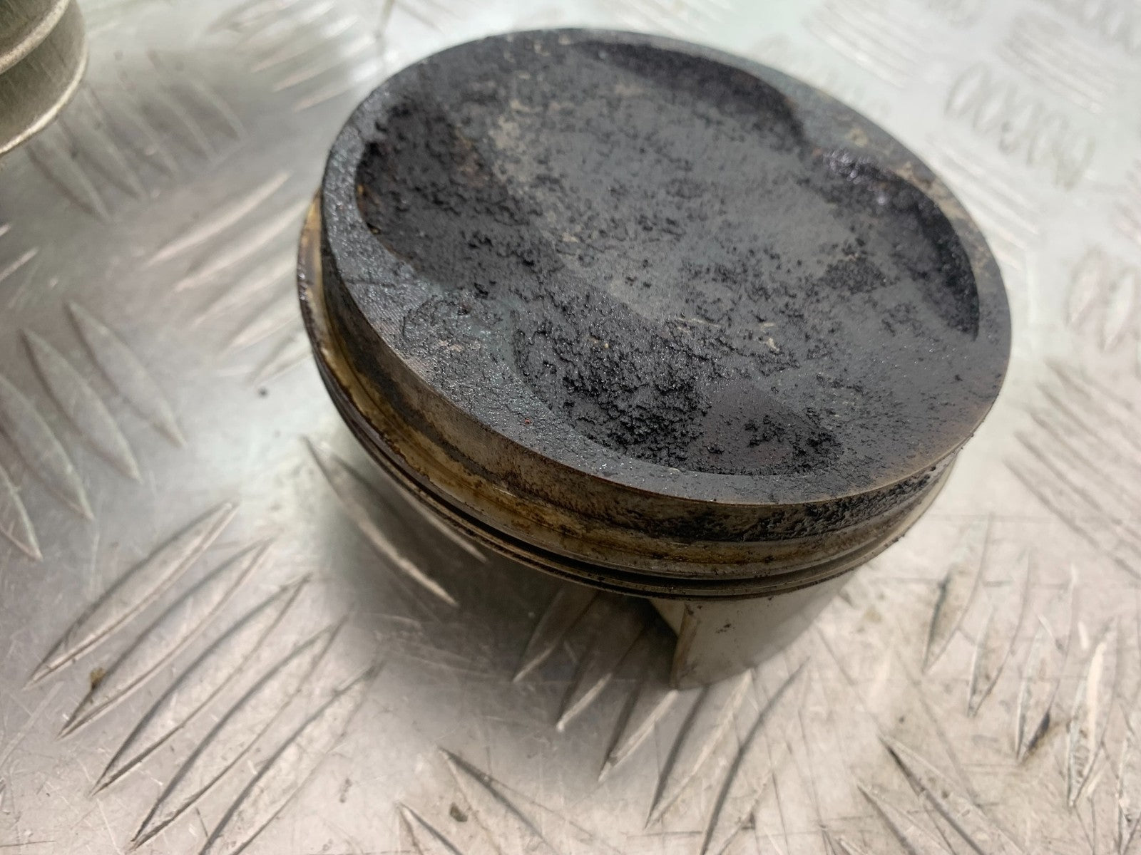 BMW R1100 RT R 1100 RT LEFT BARREL AND PISTON  YEAR 1996-2001 (CMB1095)