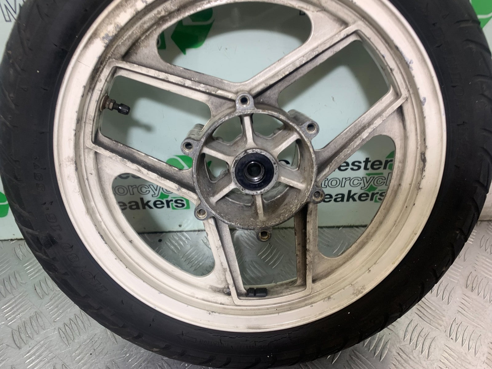 KAWASAKI GPZ600 GPZ 600 FRONT WHEEL  YEAR 1988-90 (CMB1258)