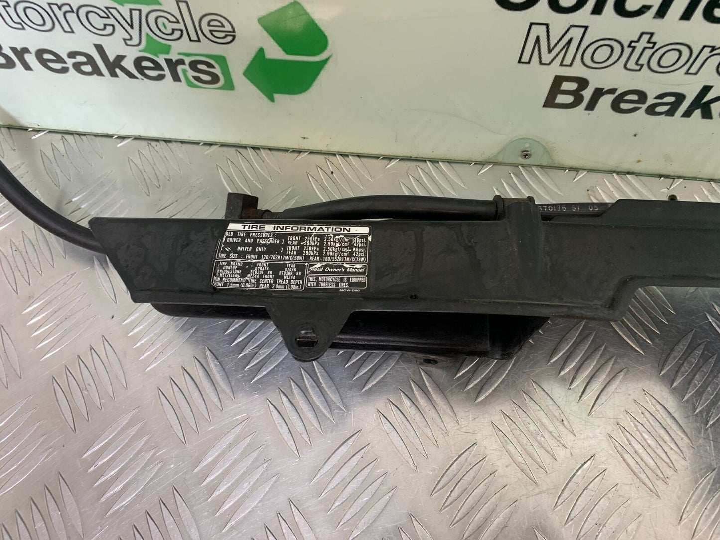 HONDA VFR800 VFR 800 V-TEC CHAIN GUARD  YEAR 2002 -09 (CMB1012)