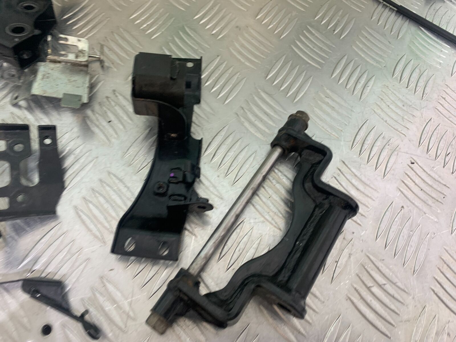 KAWASAKI Z300 ER300 FRAME BRACKETS  YEAR 2016-2018  (CMB1056)