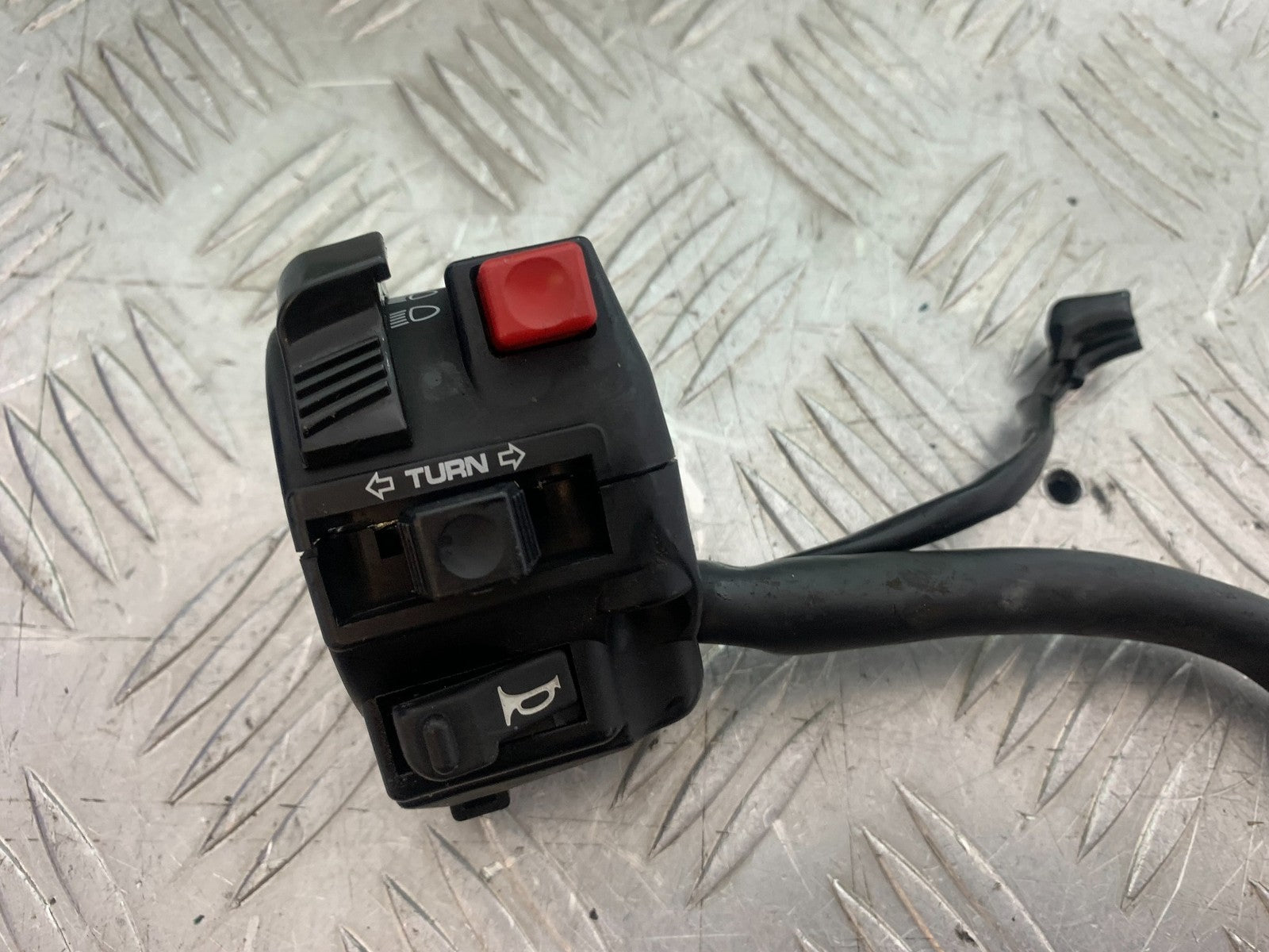 HONDA CBR1000 rr FIREBLADE LEFT SWITCH GEAR   YEAR 2012-2016 (CMB1198)