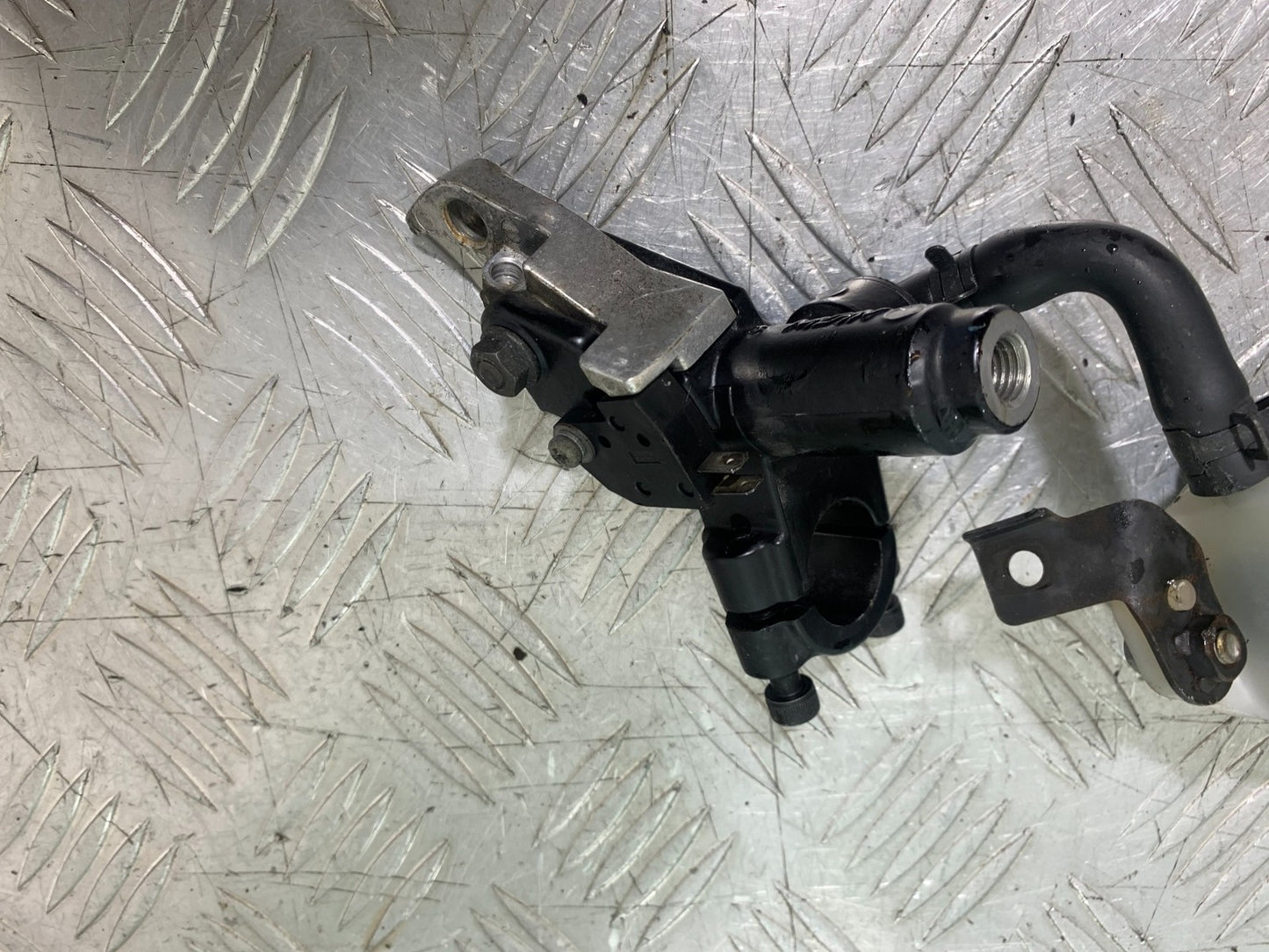 TRIUMPH 1050 SPRINT GT FRONT MASTER CYLINDER   YEAR 2010-2016 (CMB1250)