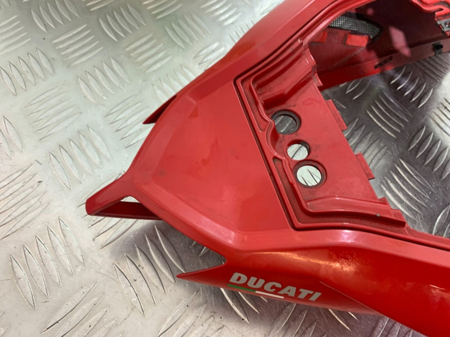 DUCATI STREETFIGHTER 848 TAIL PIECE SEAT UNIT  YEAR 2011-2016 (CMB1050)