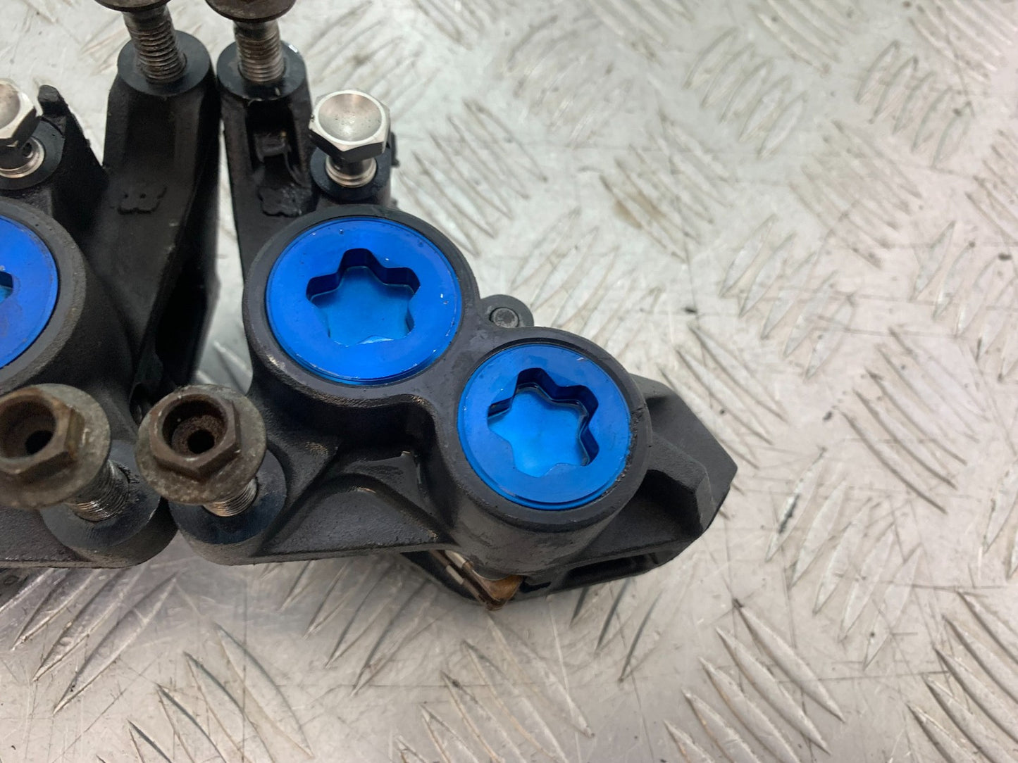 YAMAHA FZS1000 FAZER FRONT BRAKE CALIPERS  YEAR 2001-05 (CMB1275)