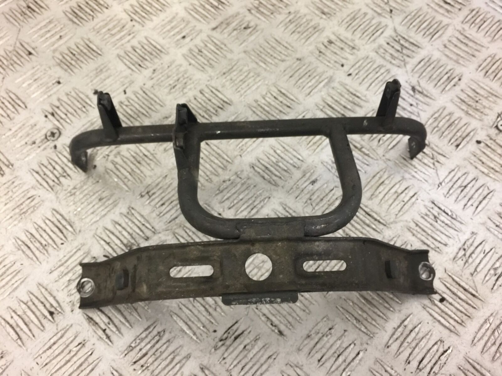HONDA PC800 PC 800 PACIFIC COAST REAR MOUNTING BRACKET  YEAR 1998 (STOCK 516)