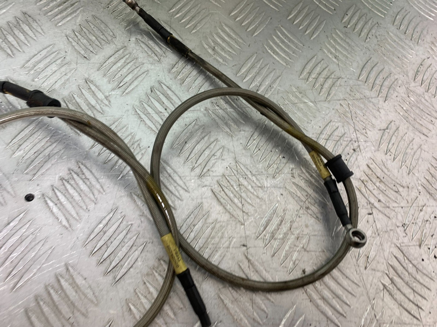 SUZUKI GSF600 GSF 600 BANDIT BRAIDED BRAKE LINES   2000-2004 (CMB1269)