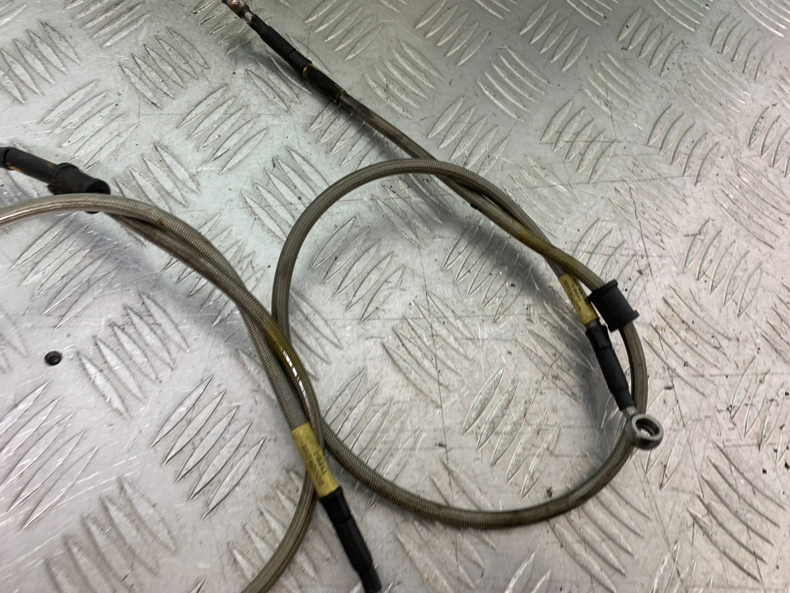 SUZUKI GSF600 GSF 600 BANDIT BRAIDED BRAKE LINES   2000-2004 (CMB1269)