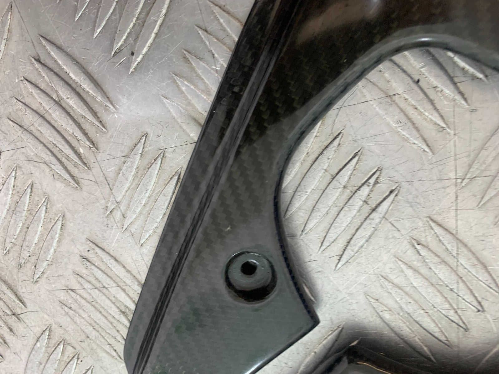 YAMAHA YZF R1 14 B BIG BANG LEFT & RIGHT CARBON TOP INFILLS   2009-14 (CMB1175)