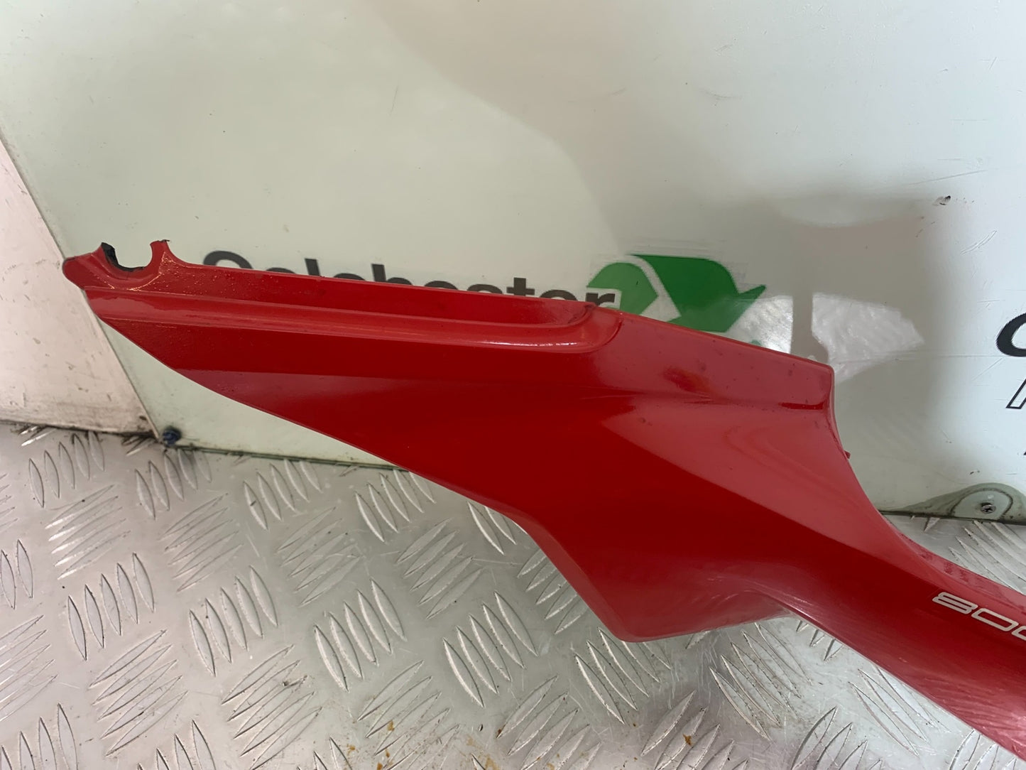 MV AGUSTA 800 F3 LEFT SEAT PANEL   YEAR 2013-2016 (CMB1152)