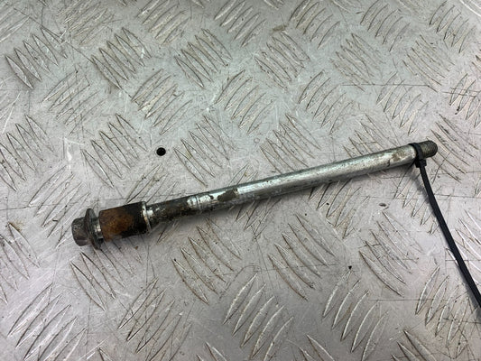 YAMAHA XMAX 250 XMAX 250 FRONT WHEEL SPINDLE  YEAR 2006-09 (CMB1201)