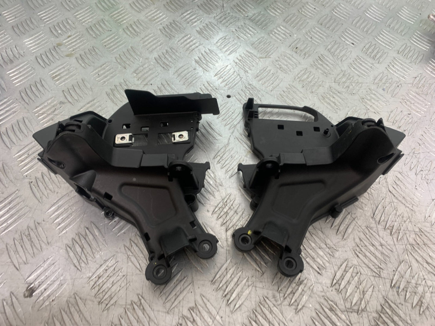 APRILIA TUONO 1000 V4R CLOCK MOUNTING BRACKET  YEAR 2011-13  (CMB1331)