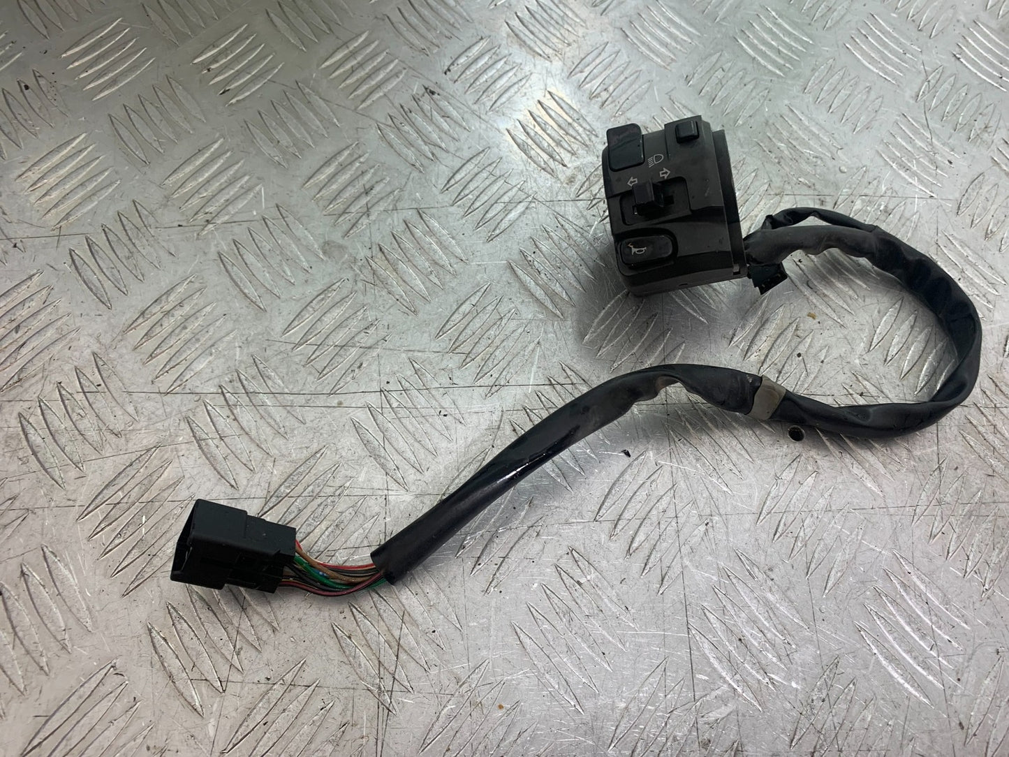 KAWASAKI ZX10R ZX10 R LEFT SWITCH GEAR  2008-2010 (CMB1206)