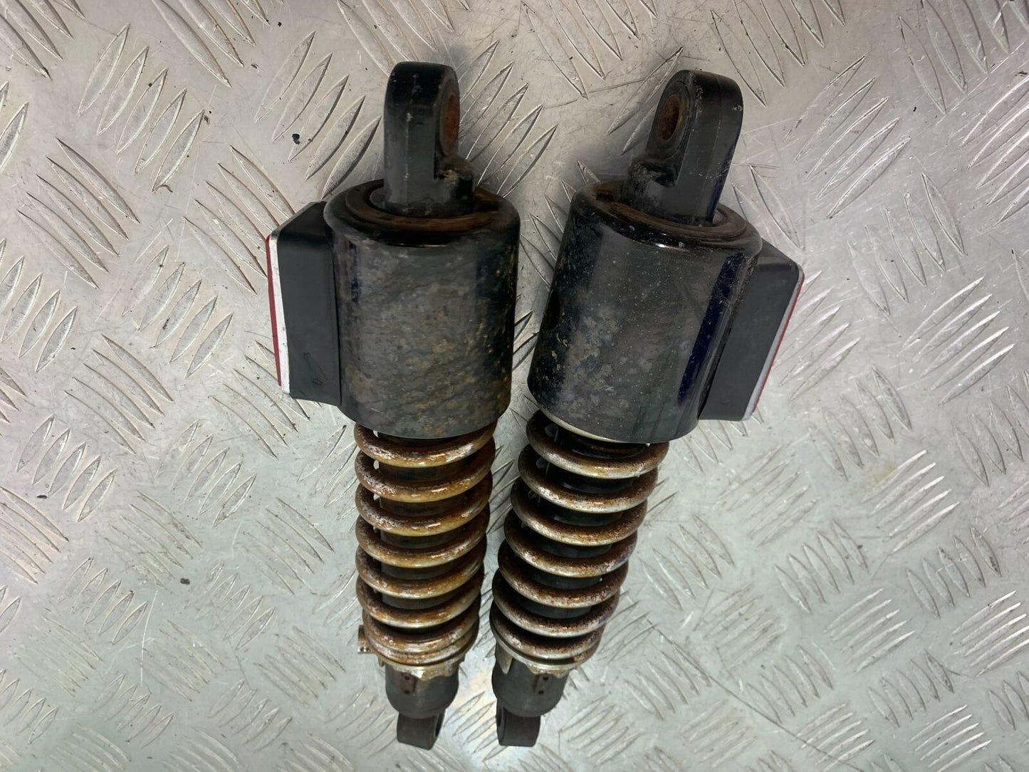 YAMAHA XS1100 MIDNIGHT SPECIAL REAR SHOCKS  YEAR 1980-1982 (CMB1122)