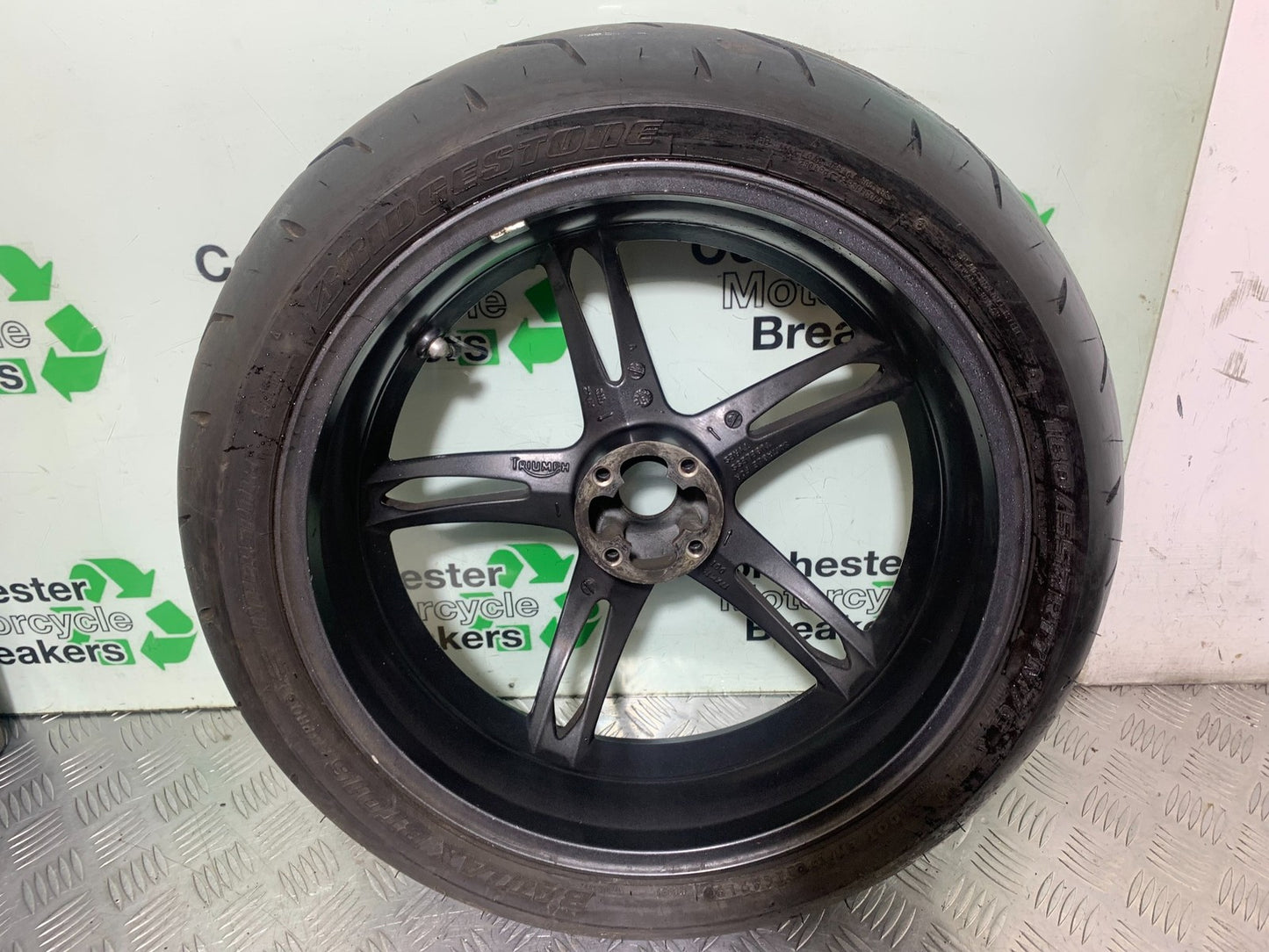 TRIUMPH 1050 SPRINT ST REAR WHEEL (TYRE WILL PASS MOT)  2004-2007 (CMB1197)