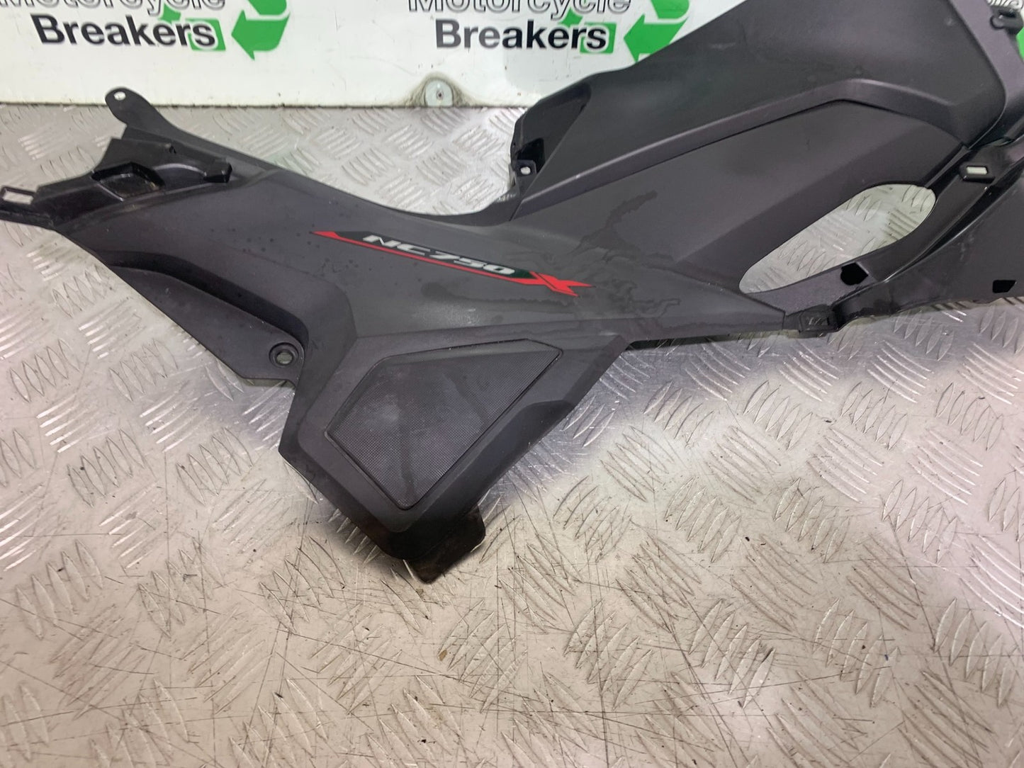 HONDA NC750 NC 750 X DCT RIGHT TANK PANEL FAIRING YEAR 2019 (CMB1223)