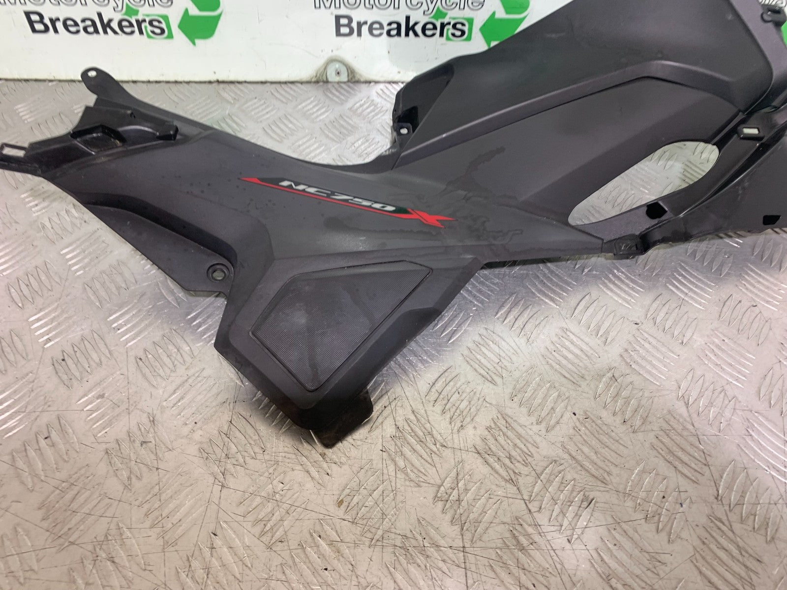 HONDA NC750 NC 750 X DCT RIGHT TANK PANEL FAIRING YEAR 2019 (CMB1223)