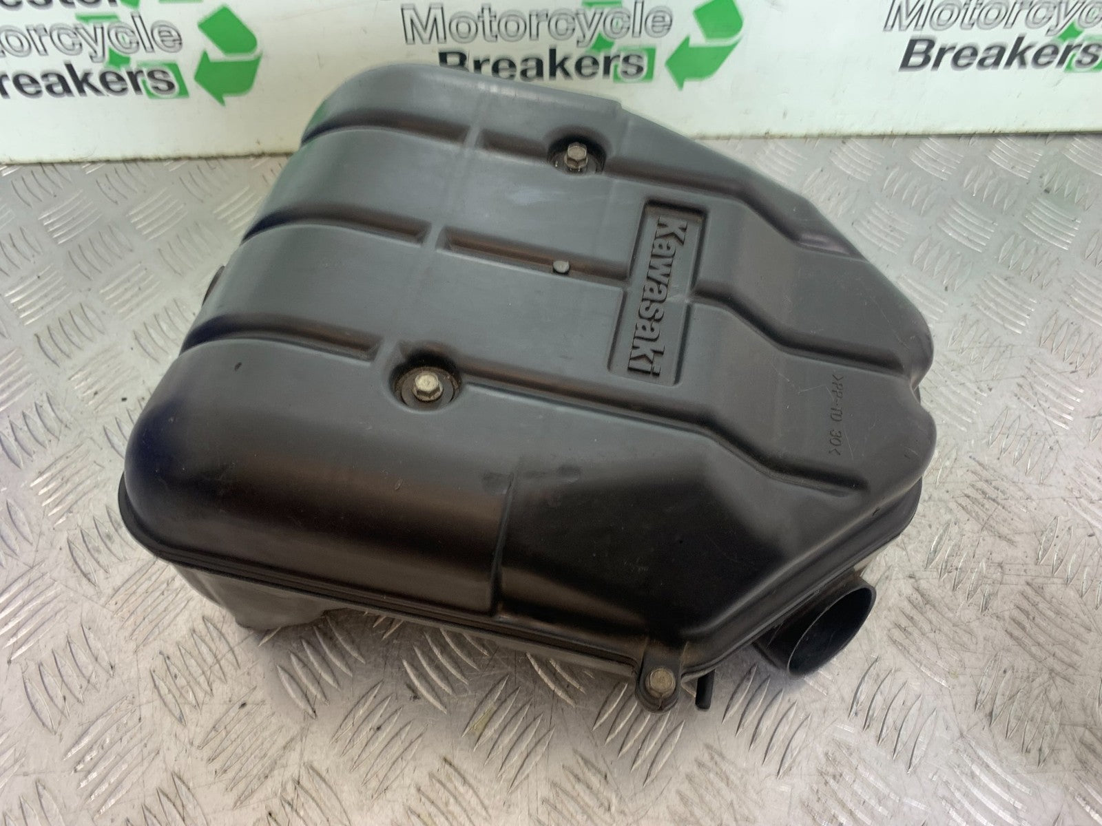 KAWASAKI ZZR1100 D AIRBOX  YEAR 1993-2001 (CMB1289)