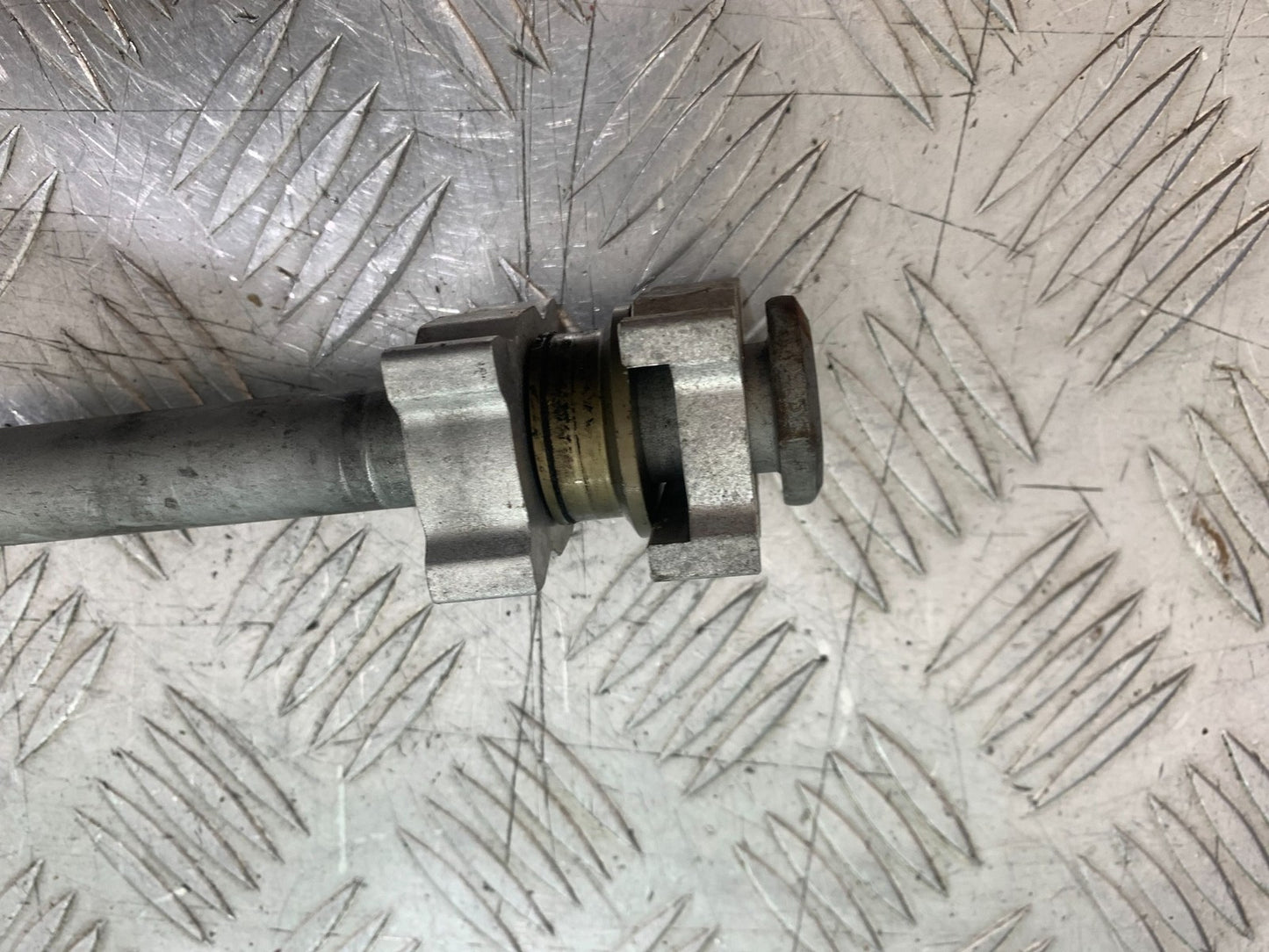 APRILIA RS660 RS 660 REAR WHEEL SPINDLE  YEAR 2020-2024 (CMB1202)