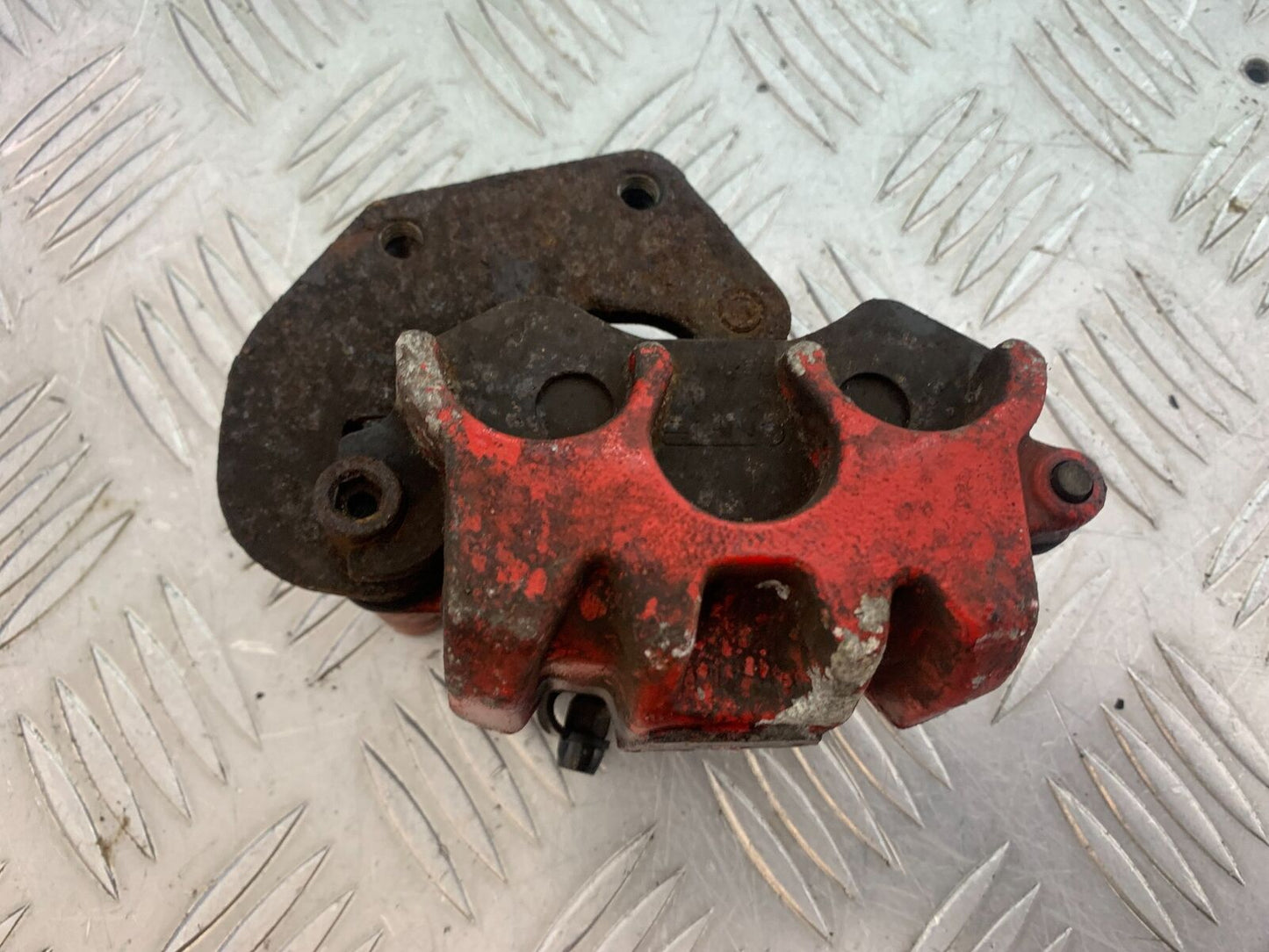 LEXMOTO MATADOR 125 JJ125T-17 FRONT CALIPER (SOLD AS PARTS)  (CMB1115)